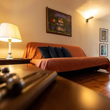 Relax In Апартаменты Веркана